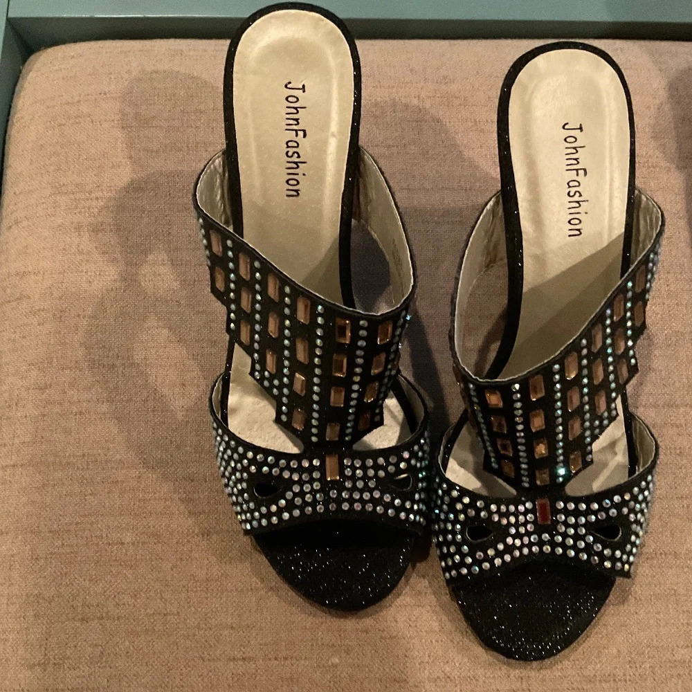 John Fashion Wedge Sandal Black with Gold Rhinestones size 7 Brand New